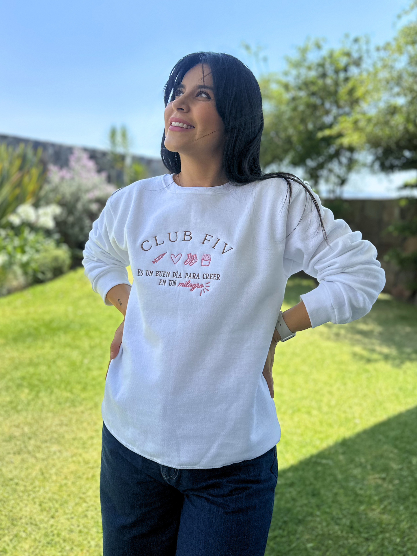 Sudadera CLUB FIV Blanca bordado palo de rosa