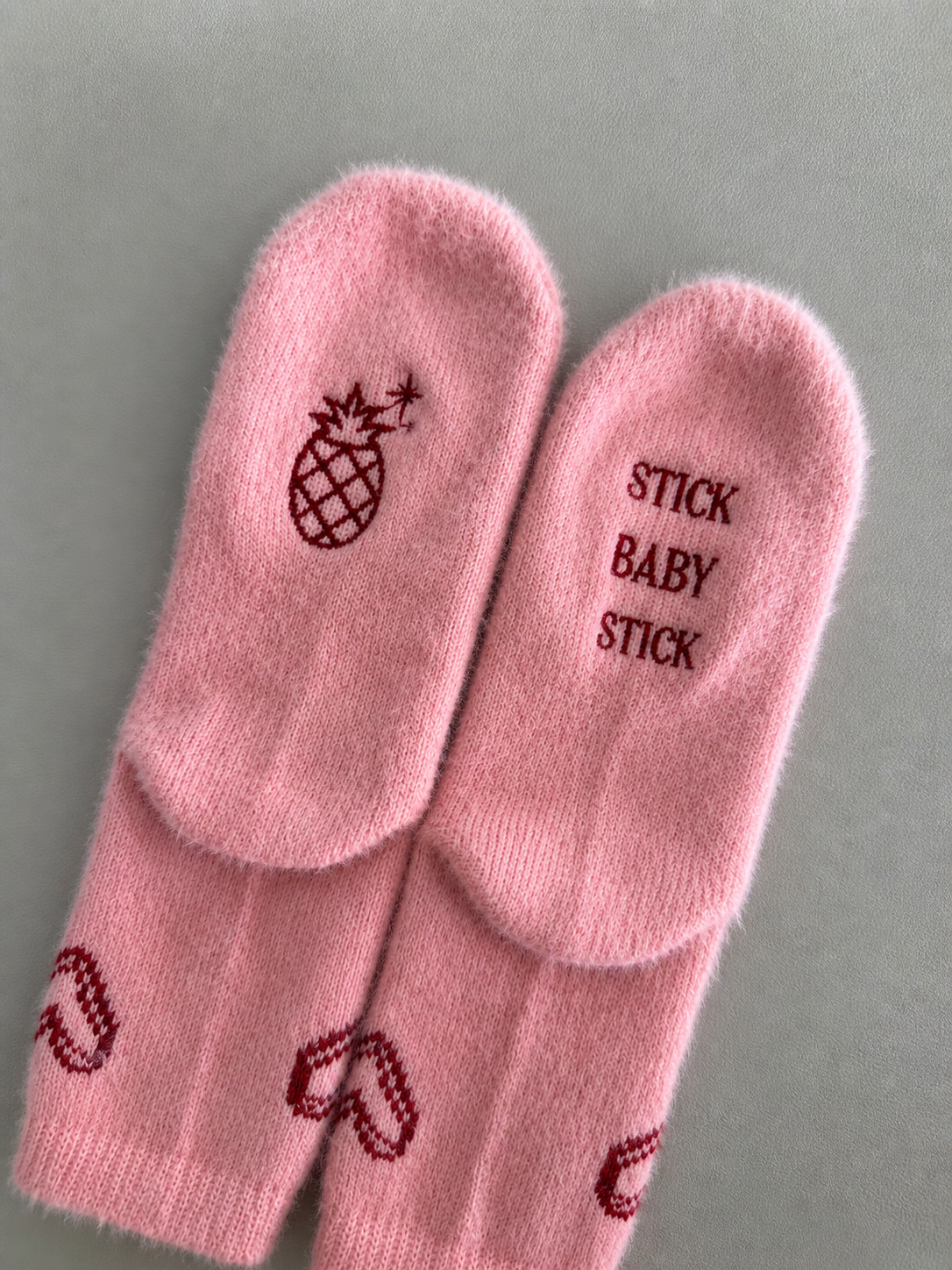 Calcetas "stick baby stick" #3 bordado tinto