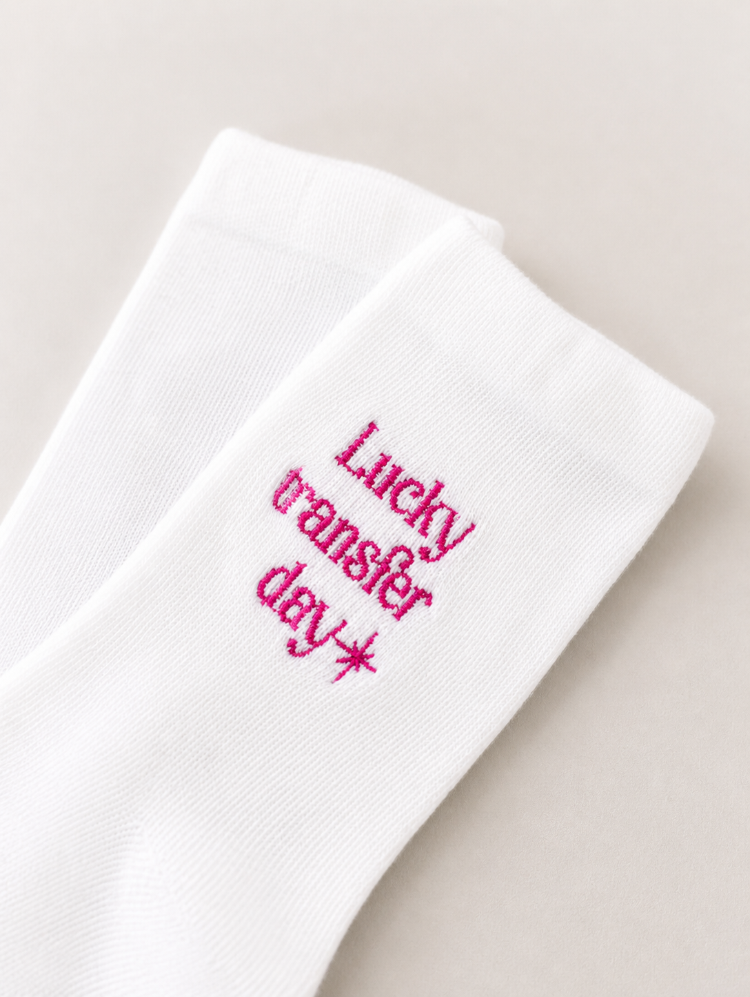 Calcetas "Lucky Transfer Day" color blanco