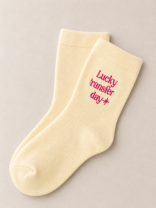 Calcetas "Lucky Transfer Day" color baby yellow