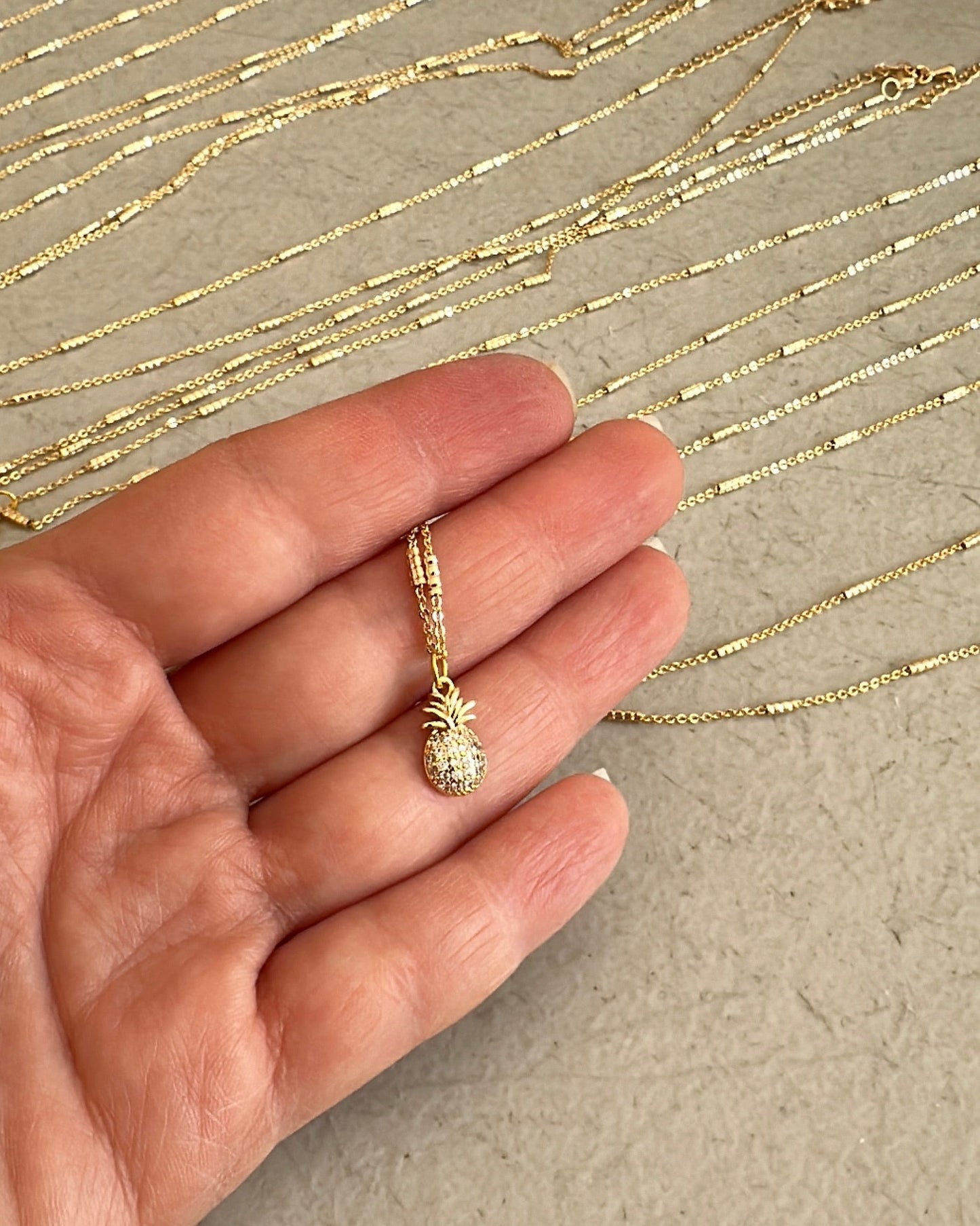 Collar Piña mini