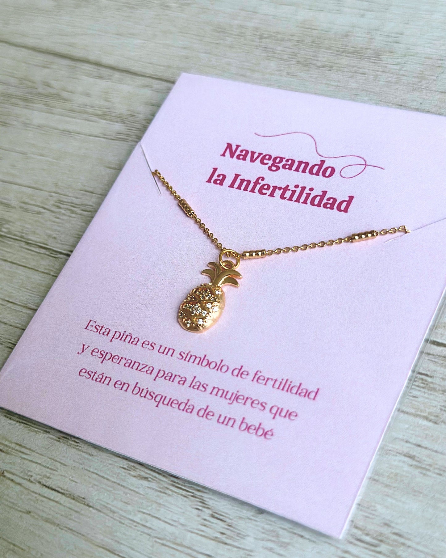 Collar Piña